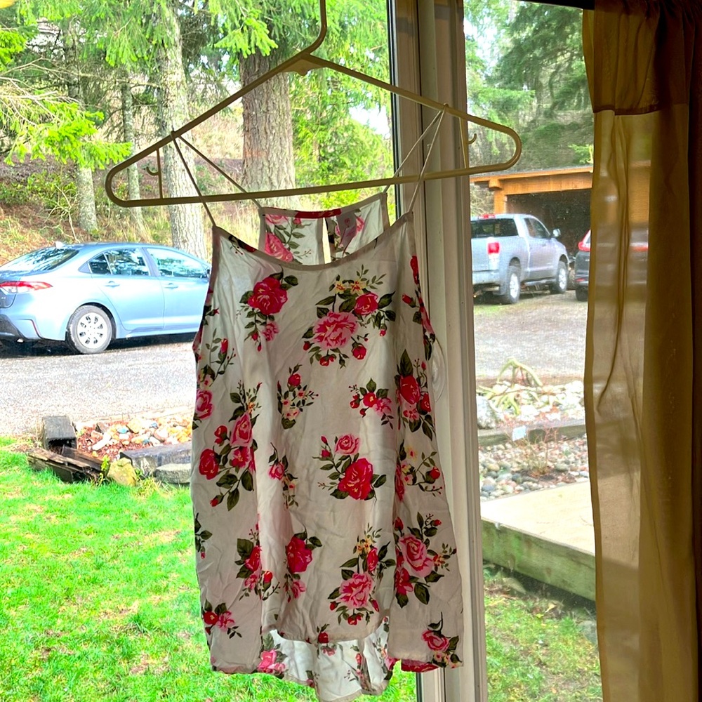 No Boundaries floral tank